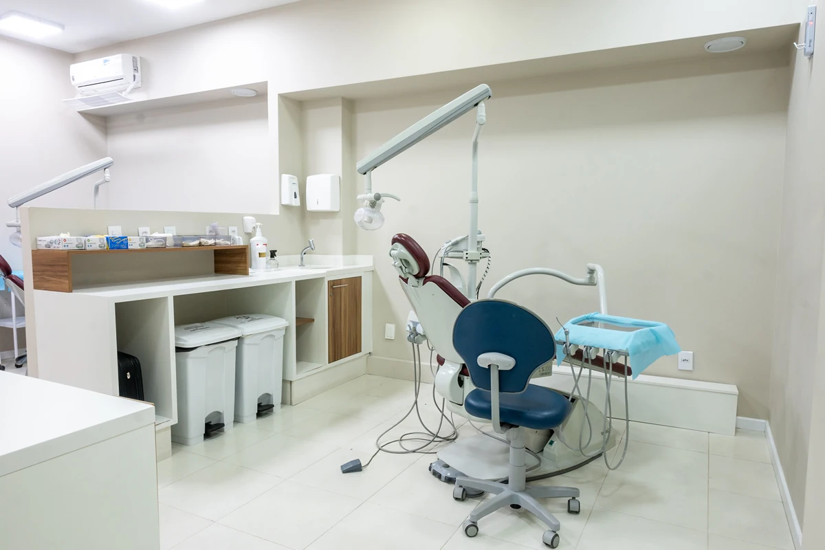 Sala de espera na sede do Instituto IPPO em Balneário Camboriú